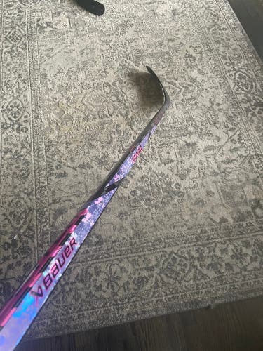 New Bauer Twitch Purple Edition (70 Flex P28)