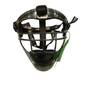 Used Schutt FIELDERS MASK BB/SB Fielders Mask Black MD 11884-S000049455