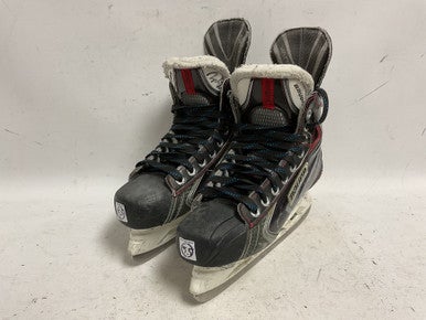 Used Bauer VAPOR X100 Intermediate Hockey Skate Intermediate 5.5 11855-S000188609