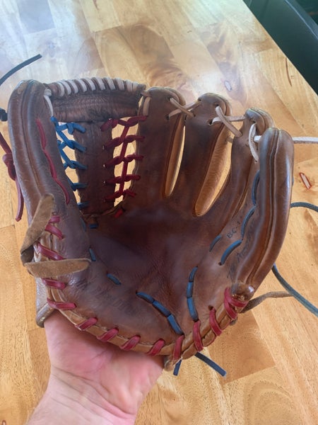 Infield Nokona Baseball Glove 11.5" (Used)