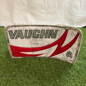 Junior Vaughn Velocity 7500 Goalie Gloves & Blockers Regular (Used)