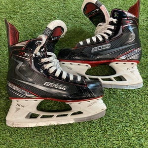 Intermediate Bauer Vapor X2.7 Hockey Skates Regular Width Size 5.5 (Used)