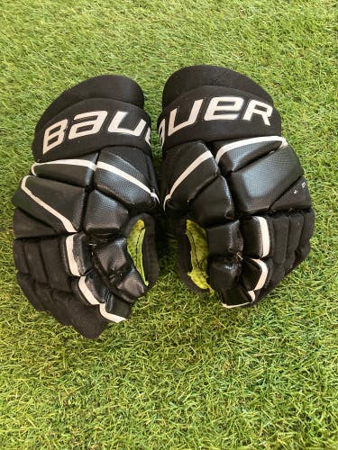 Black Junior Bauer Vapor 3X Gloves 12" (Used)