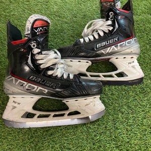 Senior Bauer Vapor 3X Hockey Skates Size 6.5 (Used)