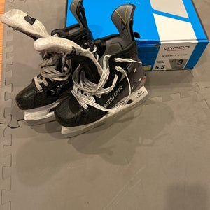 2023 Bauer Vapor X Shift Pro Hockey Skates   Size 5.5 Fit 3 (Used)