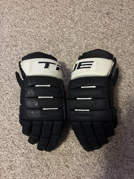 True A4.5 Gloves 15"  (Used)