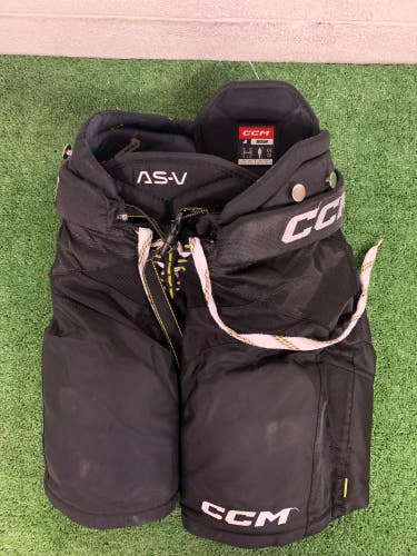 Black Junior Medium CCM Tacks AS-V Hockey Pants (Used)