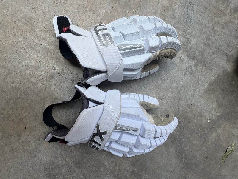 STX Surgeon RZR2 Lacrosse Gloves Large (Used)
