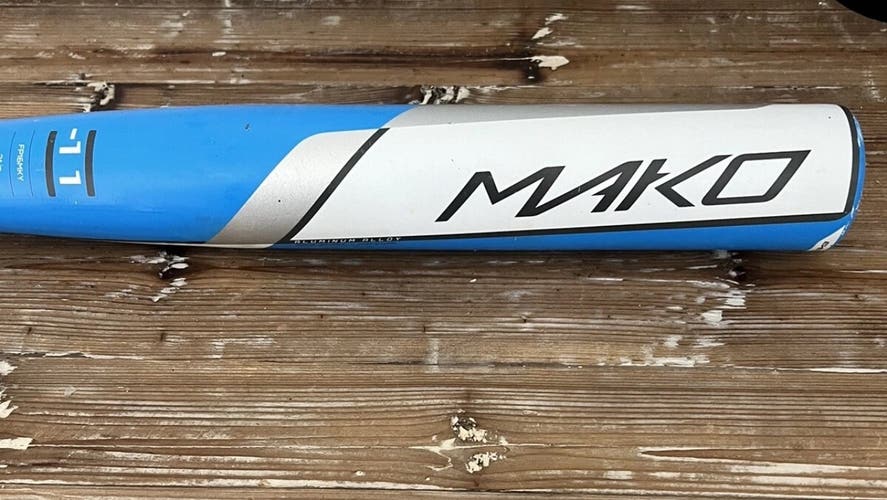 Easton Mako Composite Bat (-11) 20 oz 31" (Used)