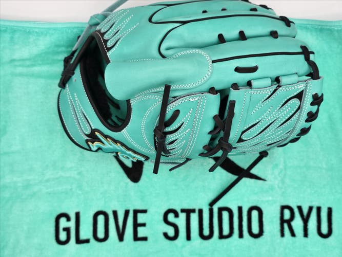 Rare Find: Glove Studio Ryu, RHT Pitchers Glove