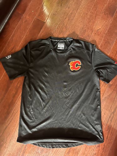 Calgary flames apparel bundle