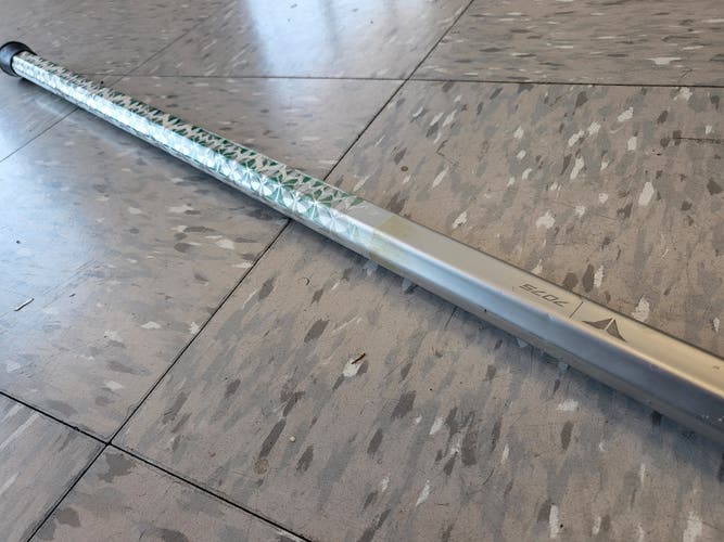 Adult Brine Swizzbeat 7075 Shaft (Used)
