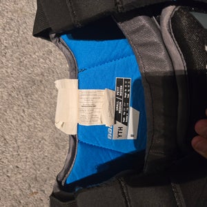 Small / Medium Bauer GSX Goalie Chest Protector (Used)