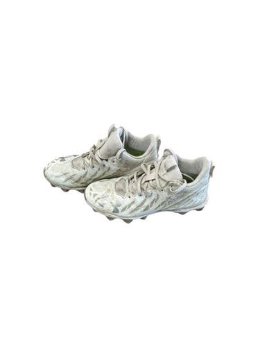 Under Armour (Used) Size M 7.0 (W 8.0) White Adult