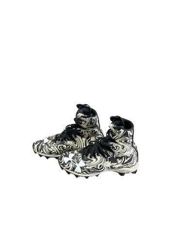 Under Armour (Used) Size M 3.5 (W 4.5) White