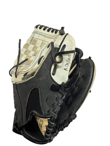 Louisville Slugger (Used) Black Right Hand Throw 10" Baseball Glove