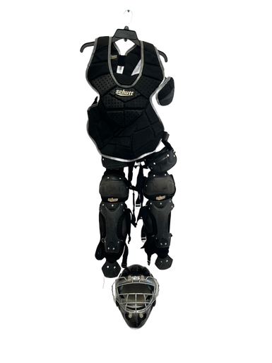 Used Schutt WOMENS Catchers Helmet w/Mask Black One Size 11692-S000139172