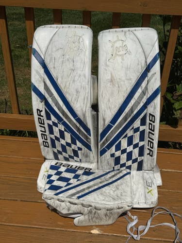 35" Bauer Vapor 3X Goalie Leg Pads (Used)- Includes Hyperlite Blocker