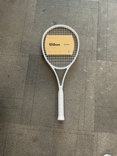 Used Wilson ULTRA UV Adult Tennis Racquet White 3 3/8" 11614-S000218000