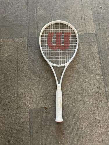 Used Wilson ULTRA UV Adult Tennis Racquet White 3 3/8" 11614-S000218001