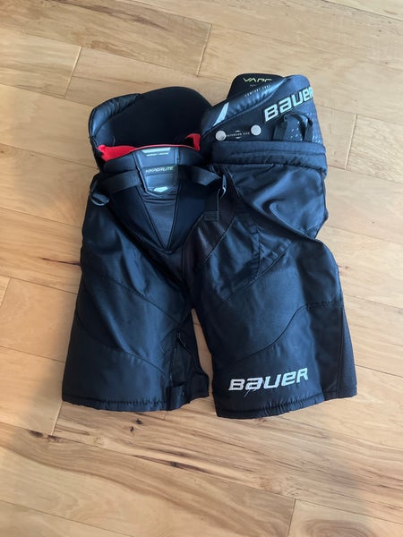 Medium Intermediate Bauer Vapor Hyperlite Hockey Pants  (Used)