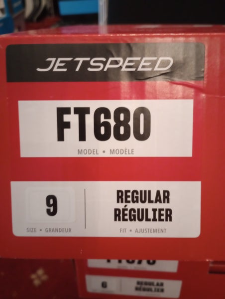*Unused* CCM JetSpeed FT 680 Hockey Skates Regular Width 9 (New)