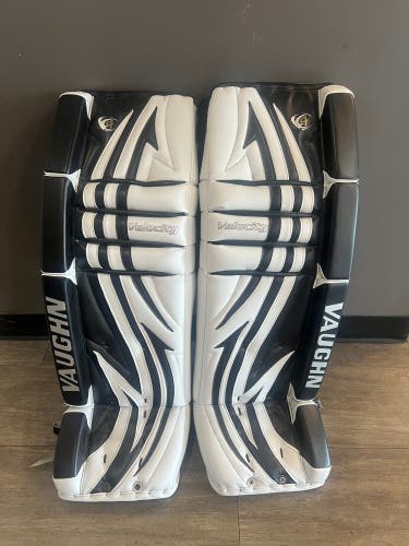 Vaughn Velocity V4 7600 Goalie Pads New