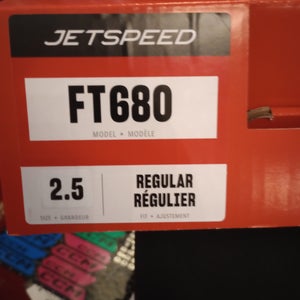 *Unused* CCM JetSpeed FT 680 Hockey Skates Regular Width Size 2.5 (New)
