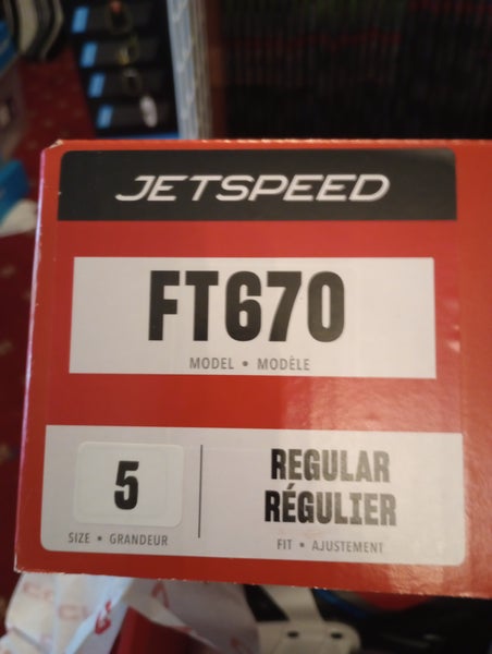 *Unused* CCM JetSpeed FT670 Hockey Skates Regular Width Size 5 (New)