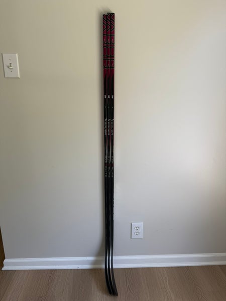 Senior Bauer Vapor Hyperlite 2 Right Handed (Pro Stock P92 70 Flex Cut Down*)