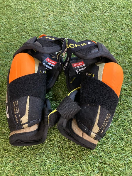 Junior Medium CCM Tacks AS-V Pro Elbow Pads (Used)