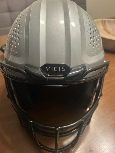 Medium Youth Vicis ZERO2 Helmet (New)
