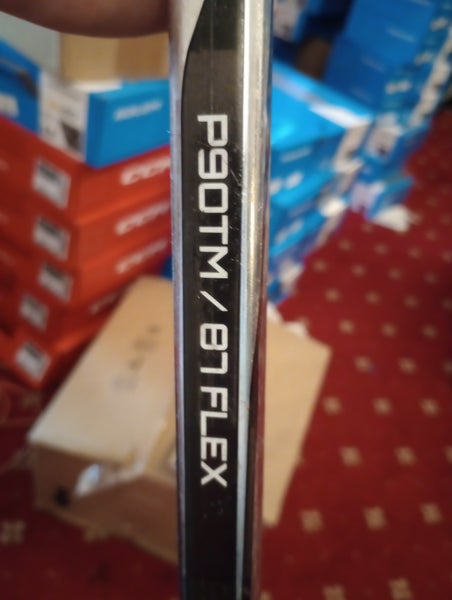 Senior Bauer Vapor Hyperlite 2 Right Handed Hockey Stick P90TM (New)