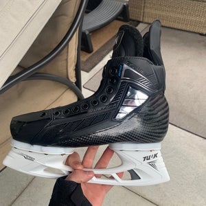 2023 True Pro Custom Hockey Skates Regular Width Pro Stock 8.5 (New)