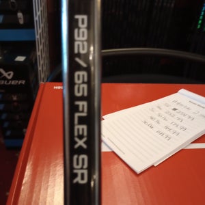 Senior Bauer Hyperlite2 Right Handed Hockey Stick P92 Flex 65(New)