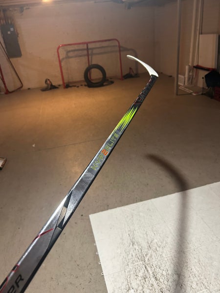 Senior Bauer Vapor Hyperlite 2 Right Handed Hockey Stick P90TM  (New)