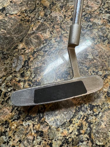 Odyssey Dual Force 990 33.5”