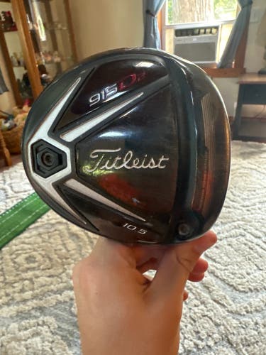 Men's Titleist 915D2 Right Handed Driver Regular Flex 10.5 Loft (Used)