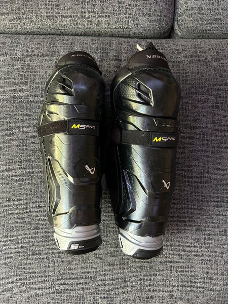 Used Bauer Supreme M5 Pro 12" Shin Pads
