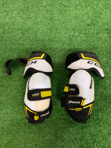 Junior Medium CCM Tacks 9060 Elbow Pads (Used)