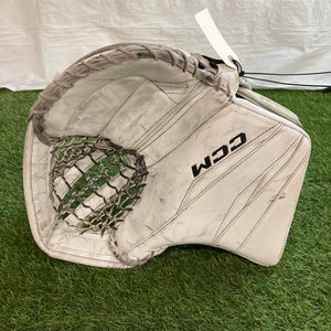 White Senior CCM Axis XF Goalie Gloves & Blockers Regular (Used)