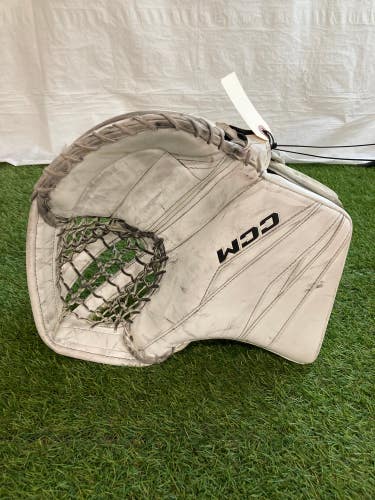 White Senior CCM Axis XF Goalie Gloves & Blockers Regular (Used)