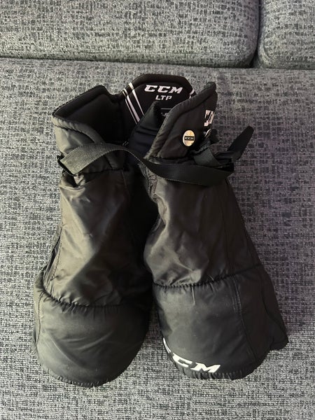 New Youth Small CCM LTP Hockey Pants
