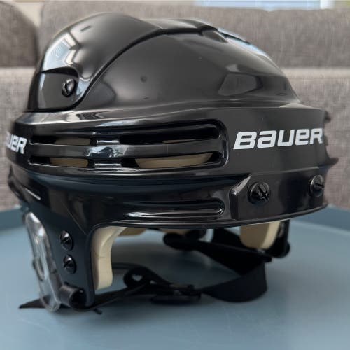 Medium Bauer 4500 Helmet  (New)