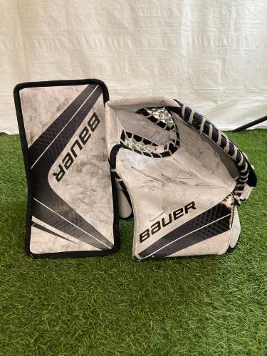 Junior Bauer Vapor X700 Goalie Gloves & Blockers Regular (Used)