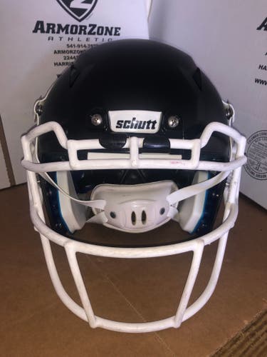 USED SCHUTT VENGEANCE PRO - LARGE - FLAT BLACK