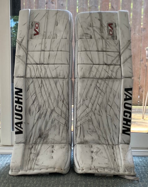 Vaughn V10 Pro Carbon Goalie Leg Pads
