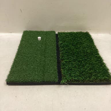 Used 2 DIMENSIONAL PUTTING MATT Golf Accessory 11725-S000489548