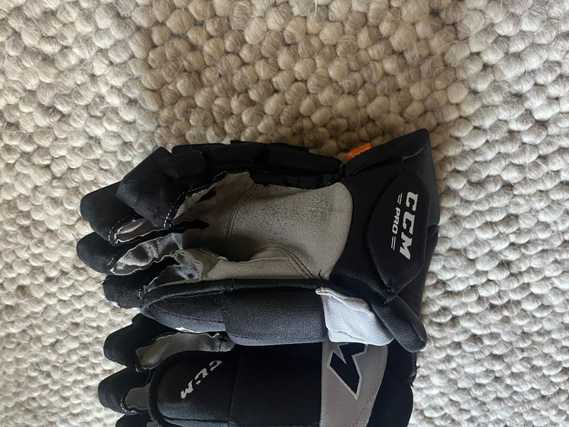 Ccm gloves Pro stock 14” (used)
