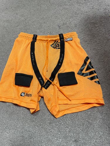 Shock doctor 277 boys large  hockey jock shorts